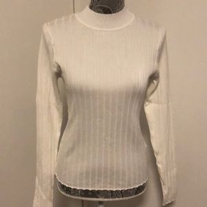 White sweater, like new